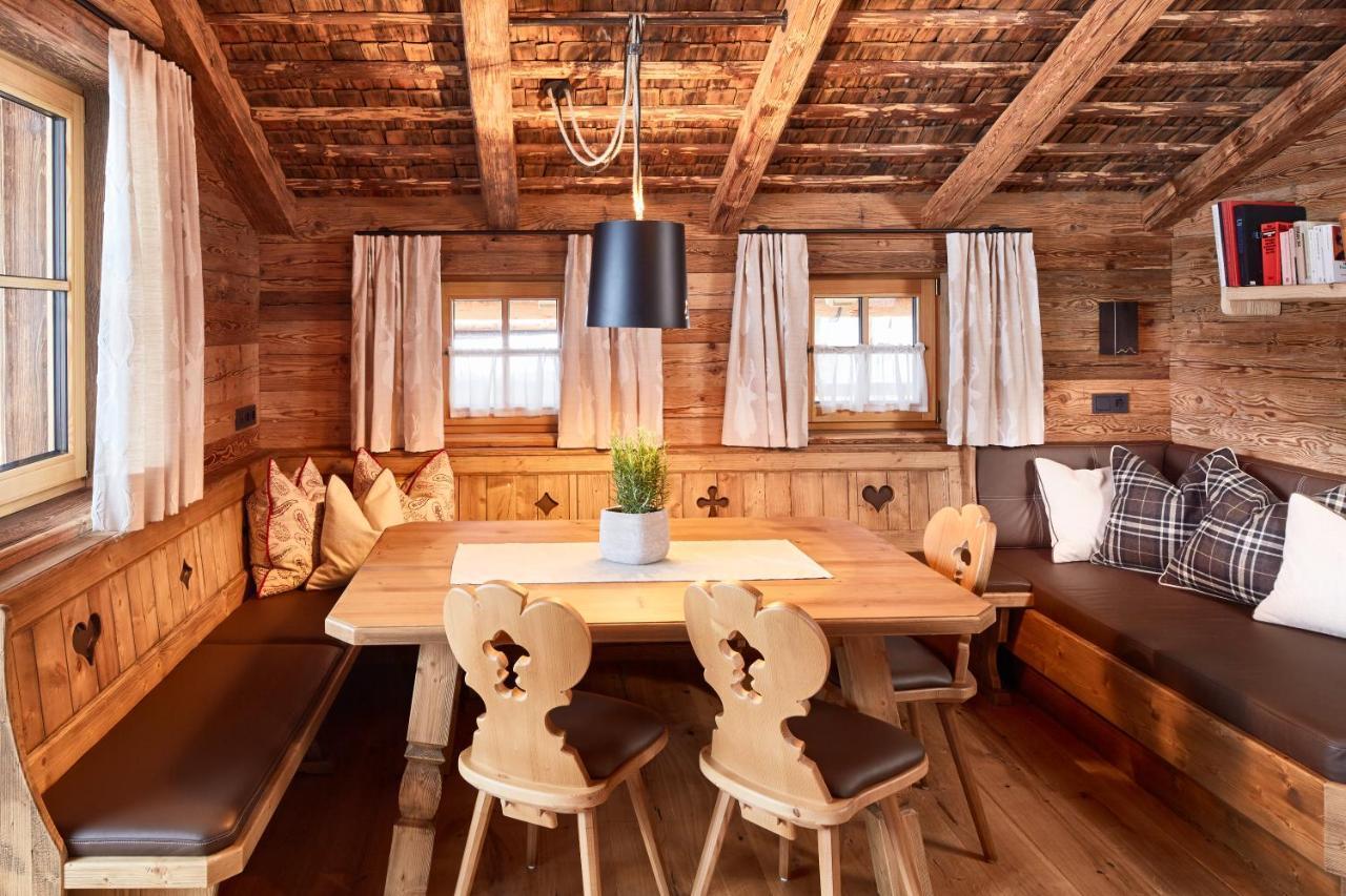 Promi Alm Flachau - Luxus Chalets ภายนอก รูปภาพ
