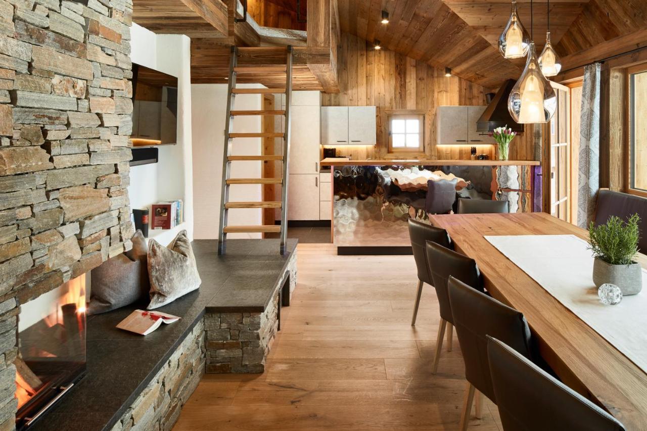 Promi Alm Flachau - Luxus Chalets ภายนอก รูปภาพ