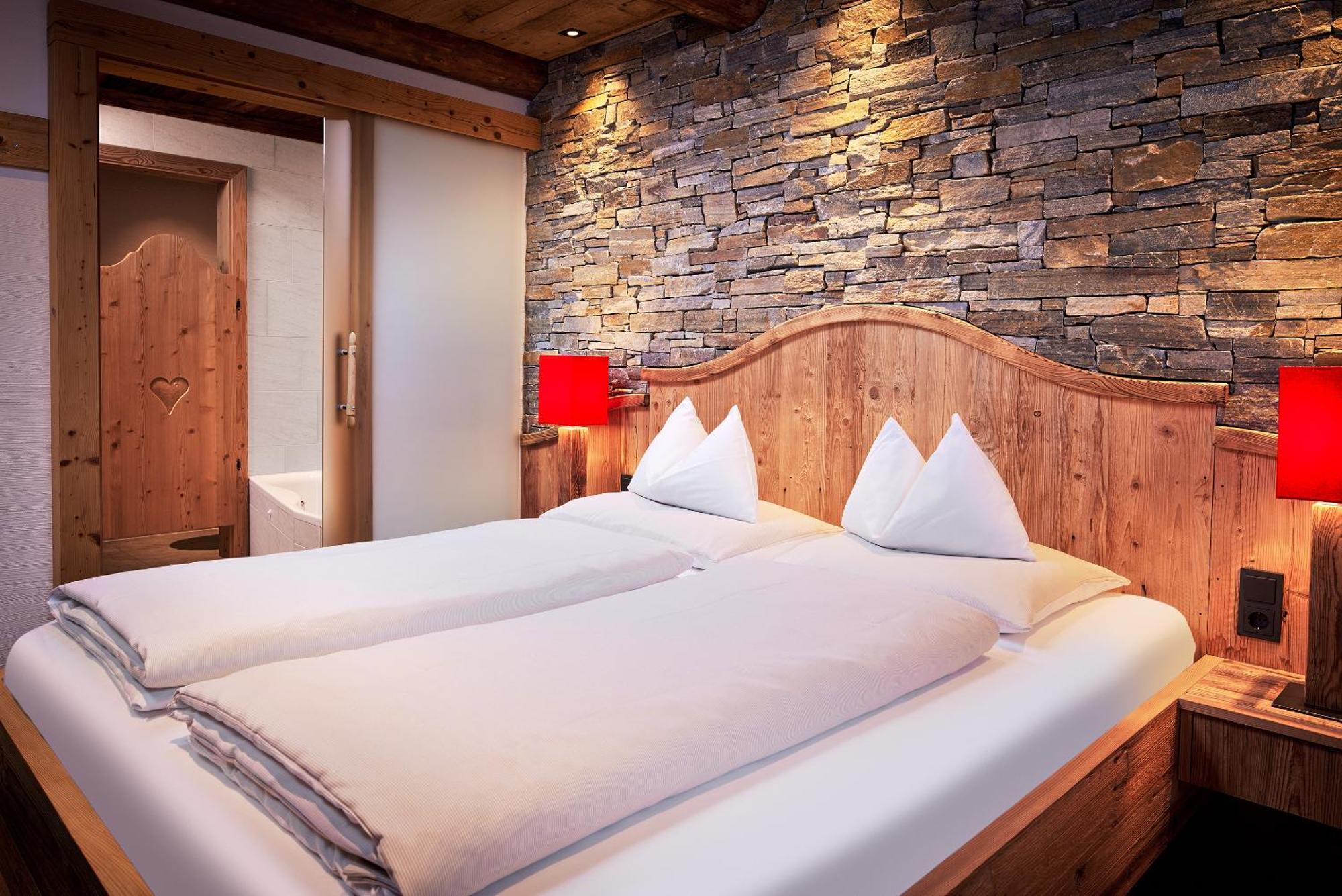 Promi Alm Flachau - Luxus Chalets ภายนอก รูปภาพ